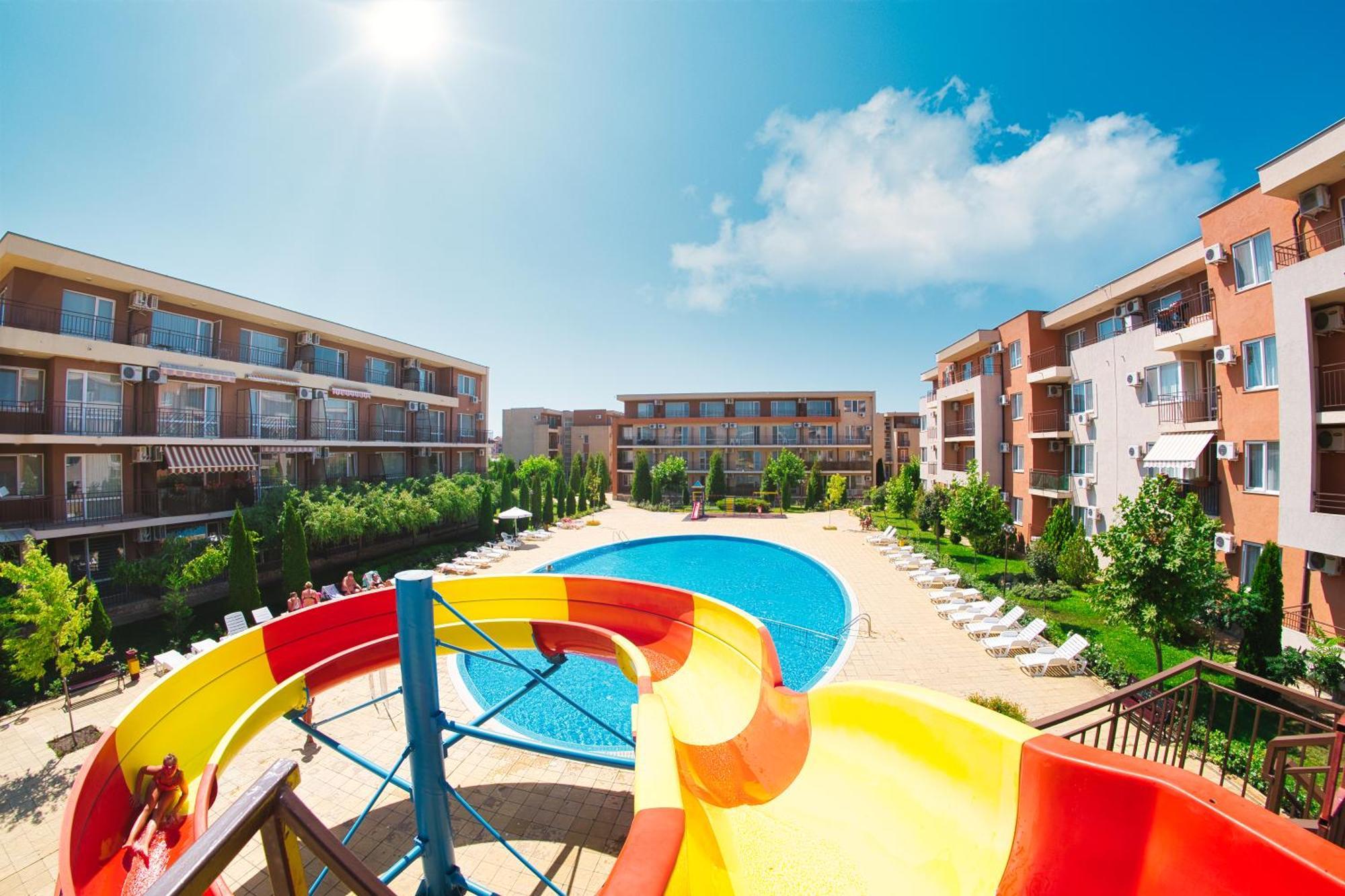 Holiday Garden Resort Sunny Beach Exterior photo