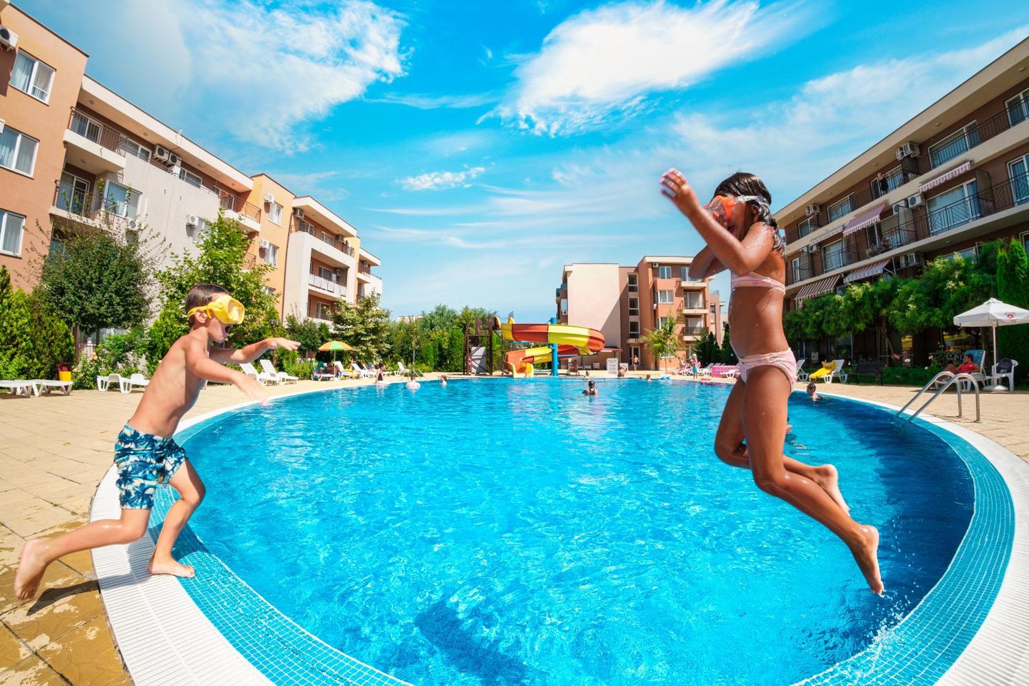 Holiday Garden Resort Sunny Beach Exterior photo